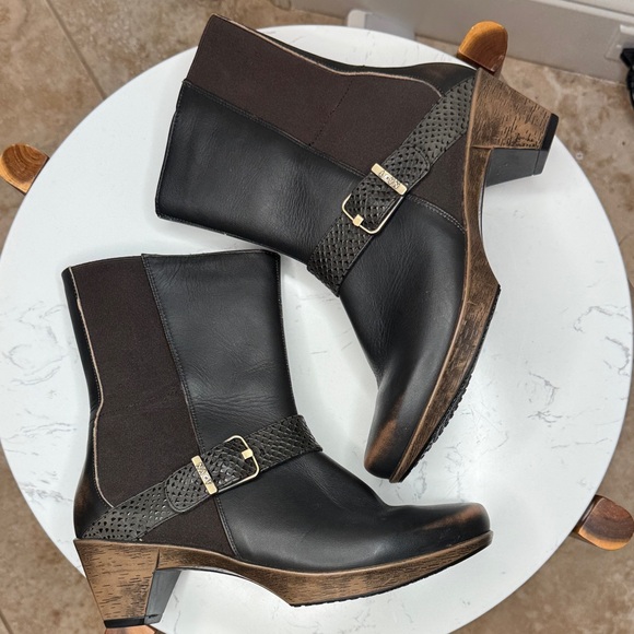 Naot Black and Brown Leather Heeled Boots Buckle Strap - EU 39 (8) - Picture 1 of 11